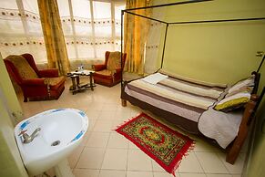 Three Ways Hotel & Restaurant