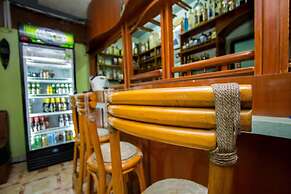 Three Ways Hotel & Restaurant