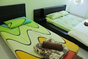 DesaTebrau NewStar Homestay - Wedding Bridal House