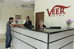Veer Hotel