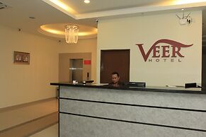 Veer Hotel