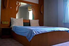 Fueang Fha Palace Hotel