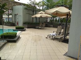 Queens Service Suite at Swiss Garden Residences