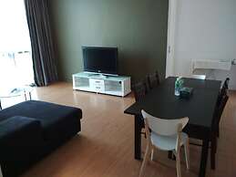 Queens Service Suite at Swiss Garden Residences