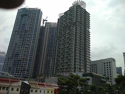 Queens Service Suite at Swiss Garden Residences