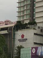 Queens Service Suite at Swiss Garden Residences