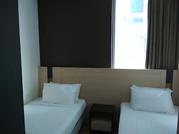 Queens Service Suite at Swiss Garden Residences