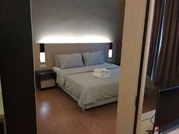 Queens Service Suite at Swiss Garden Residences