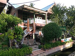 RueanPhen Homestay