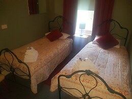 The Richmond Arms Hotel