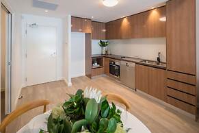 The Peninsula at Hope Island