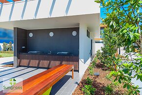 The Peninsula at Hope Island