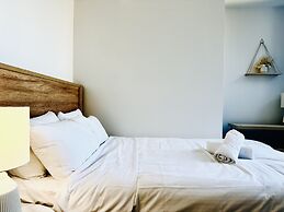 The Peninsula at Hope Island