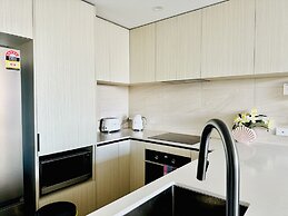 The Peninsula at Hope Island