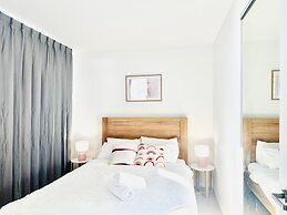 The Peninsula at Hope Island