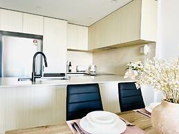 The Peninsula at Hope Island