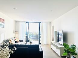 The Peninsula at Hope Island