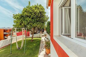 Alges Village 2 by Lisbon-Coast vacation