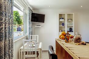 Alges Village 2 by Lisbon-Coast vacation