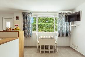 Alges Village 2 by Lisbon-Coast vacation
