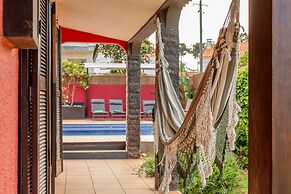 Aroeira Pool House by Lisbon-Coast