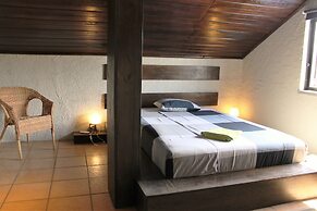 Aroeira Pool House by Lisbon-Coast