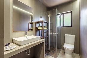 Aroeira Pool House by Lisbon-Coast