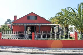Aroeira Pool House by Lisbon-Coast