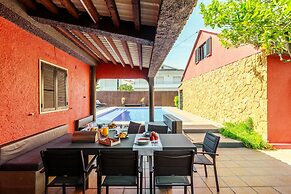 Aroeira Pool House by Lisbon-Coast