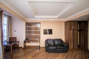 Airport Landing Hotel