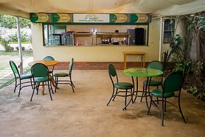 Harlequin Suites Hotel