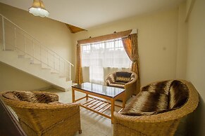 Harlequin Suites Hotel