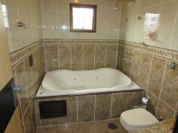 Pleasant Place Hotel