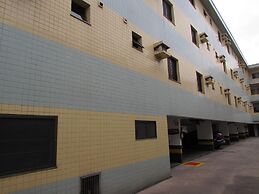 Pleasant Place Hotel