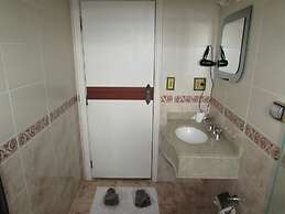 Pleasant Place Hotel