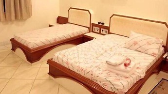 Pleasant Place Hotel