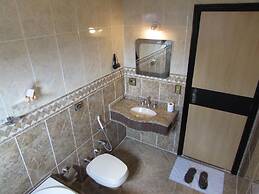 Pleasant Place Hotel