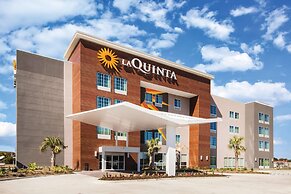 La Quinta Inn & Suites by Wyndham Baton Rouge - Port Allen