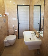 Hotel Pitrashish Premium