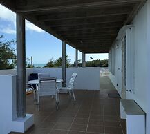 Caribbean Sea Breeze Villas