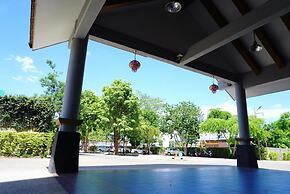 Maihom Resort Dechatiwong Bridge