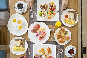 Paris Deli Danang Beach Hotel