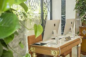 Paris Deli Danang Beach Hotel