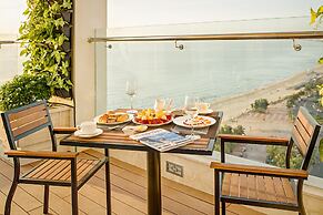 Paris Deli Danang Beach Hotel