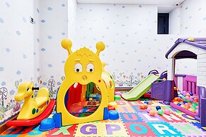 Paris Deli Danang Beach Hotel