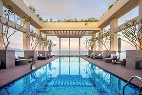 Paris Deli Danang Beach Hotel