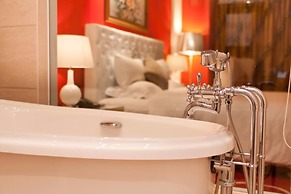 YINHAO HOLIDAY HOTEL