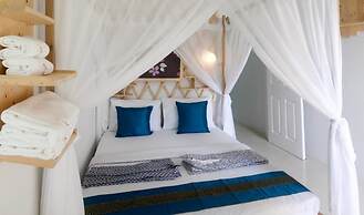 Baan URT Suratthani Airport Hotel