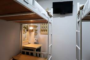 Baan URT Suratthani Airport Hotel