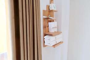 Baan URT Suratthani Airport Hotel